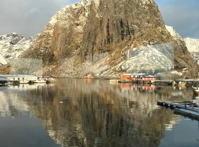 Lurn Sjohus Reine