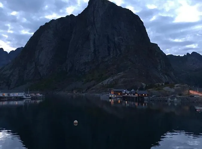 Lurn Sjohus *